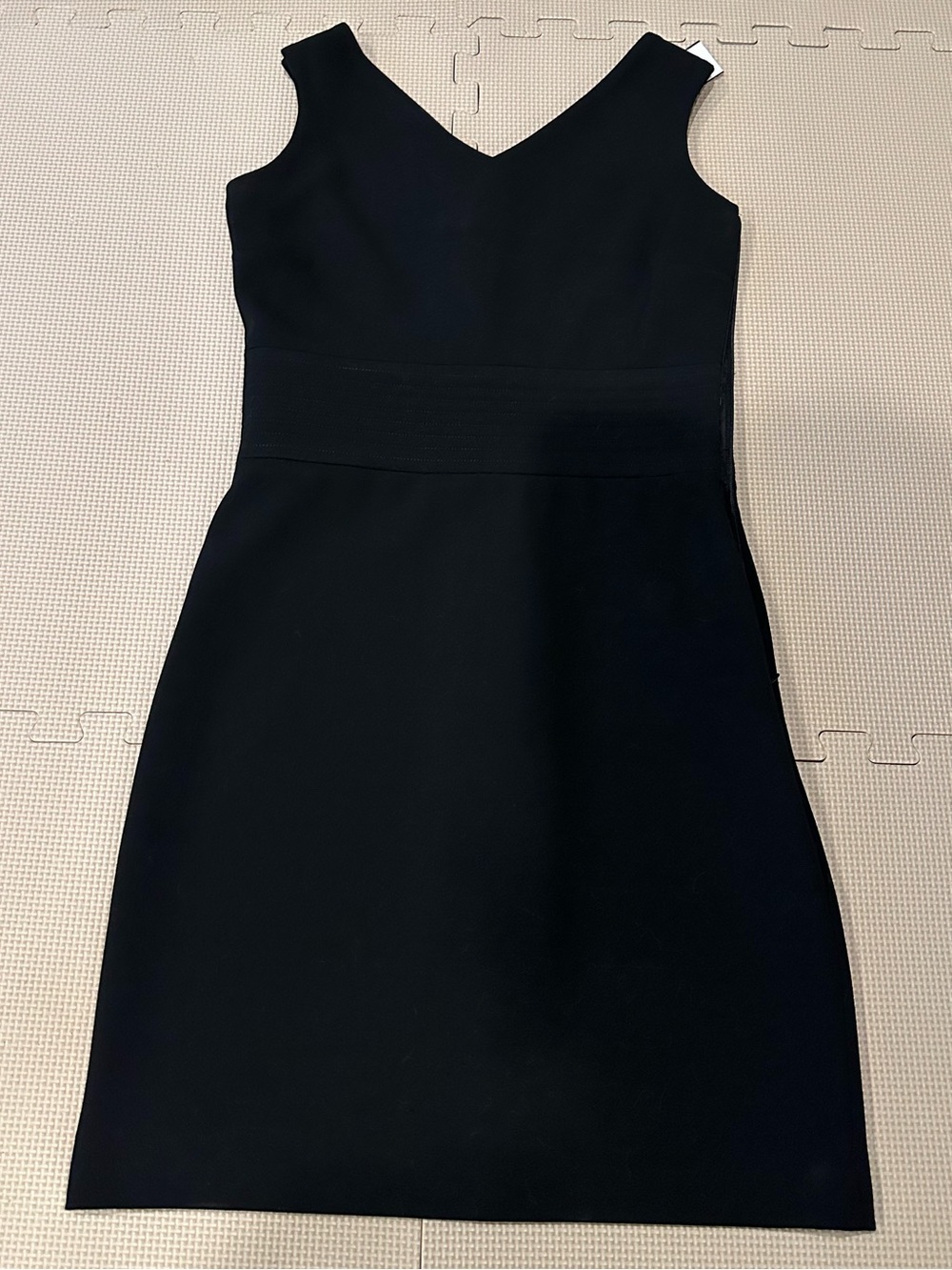 Maje Rhea Crepe Sleeveless Dress Jewel Accent V-Neck Cocktail Wedding Guest - Picture 15 of 16